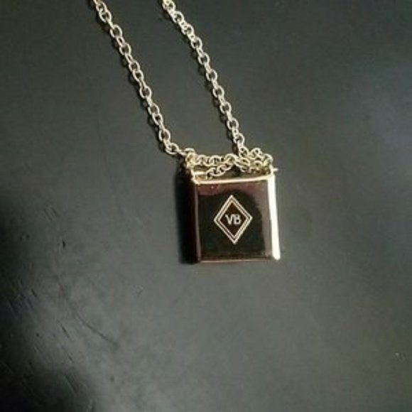 Long Turquoise & Gold Necklace - Picture 6 of 6